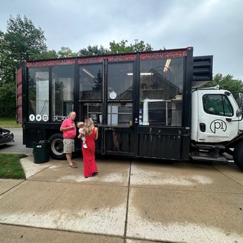 Pi Indy - Food Trucks Near Me - Indianapolis, Indiana