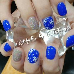 Nails by Tiffany - Dip on natural nails with design