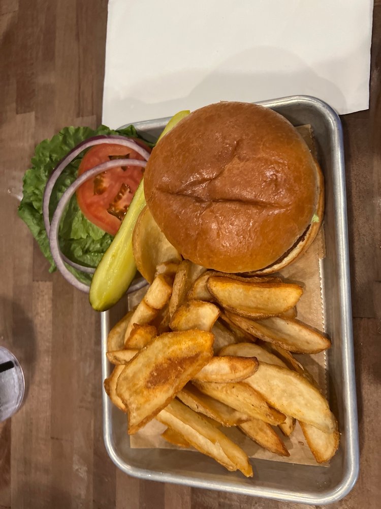 THE STILLERY GRAFTON 11 Photos & 24 Reviews 1304 12th Ave, Grafton, Wisconsin American