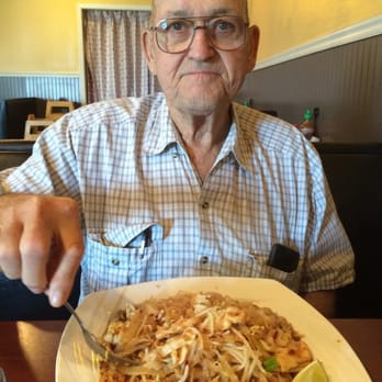 Asian Grill - Chicken Pad Thai done right!! - Asian Fusion Near Me - Granbury, Texas