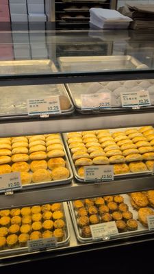 Chiu Quon Bakery by null