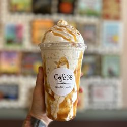 Tina’s Cafe' 38 - Smoothie:milkshake creation