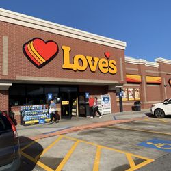 Love's RV Hookup