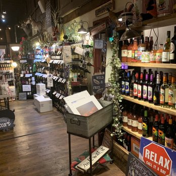 The Apple House - Huge part of their gift shop - American Near Me - Linden, Virginia