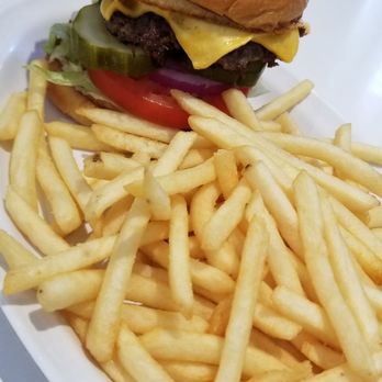 Ruby's Diner - Diners Near Me - Tustin, California