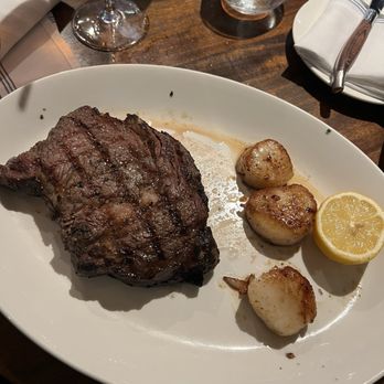 Ray's On the River - Seafood Near Me - Sandy Springs, Georgia