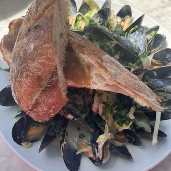 French Louie - I love these mussels - French Near Me - Brooklyn, New York