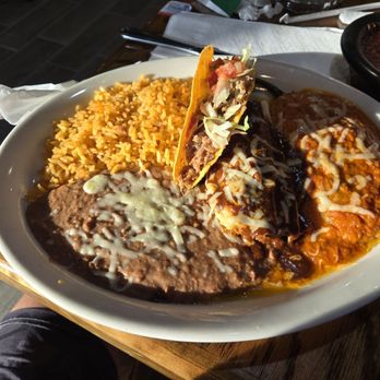 Mezcal Cocina Mexicana 2 - Combination - Mexican Near Me - Spring Hill, Tennessee Mezcal Cocina Mexicana 2 - Combination - Mexican Near Me - Spring Hill, Tennessee