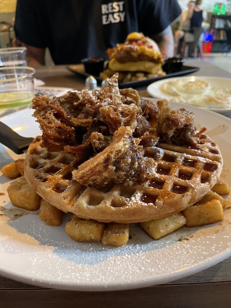 Boulevard Café Bar & Bistro