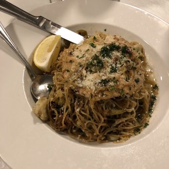 Chow Bistro - Chicken and artichoke - New American Near Me - Collegeville, Pennsylvania Chow Bistro - Chicken and artichoke - New American Near Me - Collegeville, Pennsylvania