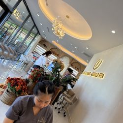 Lally Nail & Headspa - New nail spa