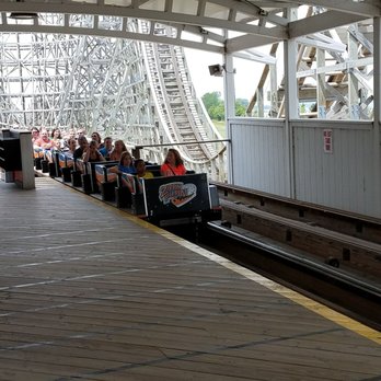 Bay Beach Amusement Park - Zippin Pippin - Amusement Parks Near Me - Green Bay, Wisconsin