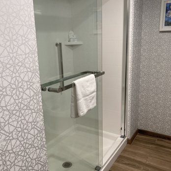 Hampton Inn Danville - Great shower - Hotels Near Me - Danville, Virginia Hampton Inn Danville - Great shower - Hotels Near Me - Danville, Virginia