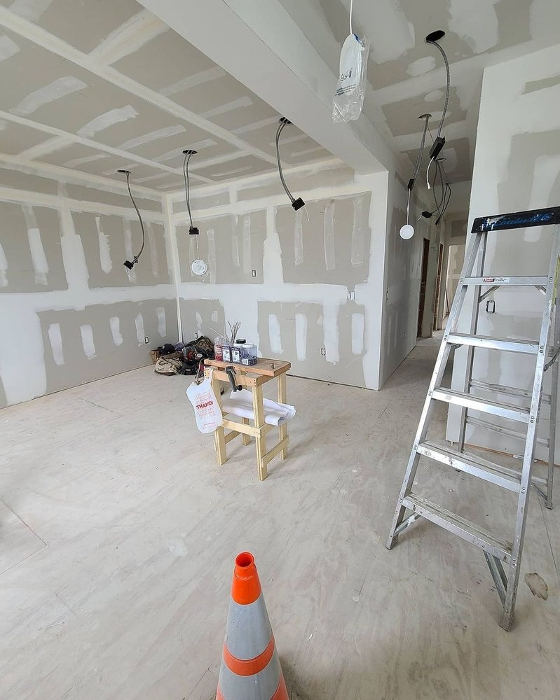 Slide of Ulloa Construction