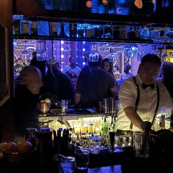 Andys - Bar area during jazz - Lounges Near Me - West Hollywood, California