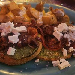 Violet Rooster - Avocado toast and breakfast potatoes