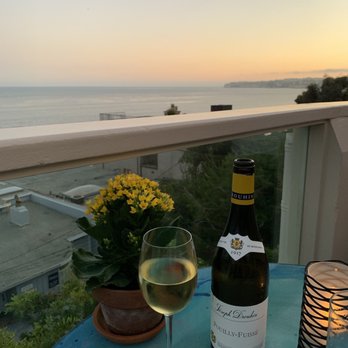Geoffrey's Malibu - Sunset is beginning - Seafood Near Me - Malibu, California