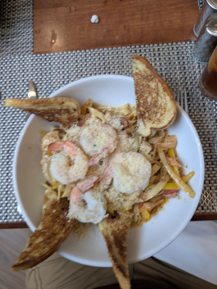 Social spots from FINS Kitchen & Bar