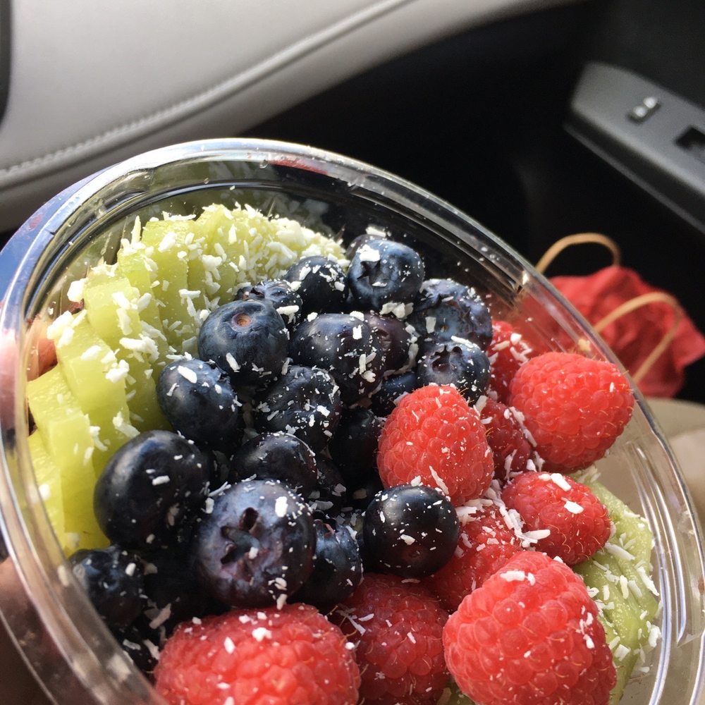 Bailey's Blendz - Yummy açaí bowl with kiwi, blueberries, raspberries, granola and coconut flakes! - Juice Bars & Smoothies Near Me - Boynton Beach, Florida Bailey's Blendz - Yummy açaí bowl with kiwi, blueberries, raspberries, granola and coconut flakes! - Juice Bars & Smoothies Near Me - Boynton Beach, Florida