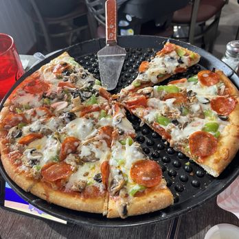 Portinos - Supreme pizza - Italian Near Me - Valley Center, California Portinos - Supreme pizza - Italian Near Me - Valley Center, California