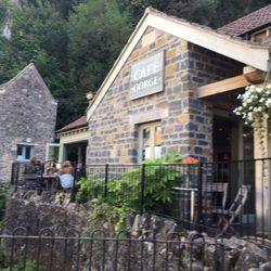 Cheddar Gorge Trail - This is Cafe Gorge. Awesome food and coffee, but more importantly the actual entrance to the free hike is on the other side of the street.