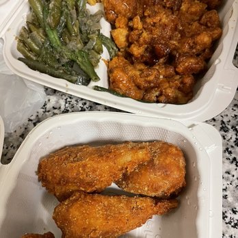 Dodah’s Kitchen - General Tso's Cauliflower, Drummies, Mac and Cheese, String Beans.... some of the best vegan soul food Ive had! - Soul Food Near Me - Mount Rainier, Maryland Dodah’s Kitchen - General Tso's Cauliflower, Drummies, Mac and Cheese, String Beans.... some of the best vegan soul food Ive had! - Soul Food Near Me - Mount Rainier, Maryland
