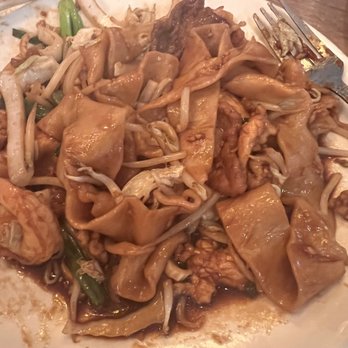 Dumpling Inn - Deluxe chow neon noodles with homemade noodles - Chinese Near Me - San Diego, California Dumpling Inn - Deluxe chow neon noodles with homemade noodles - Chinese Near Me - San Diego, California