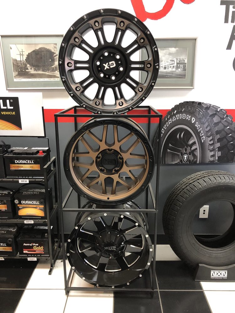 BOB’S TIRE & ALIGNMENT SERVICE 20 Photos & 56 Reviews Tires 15625 & 15622 4th St