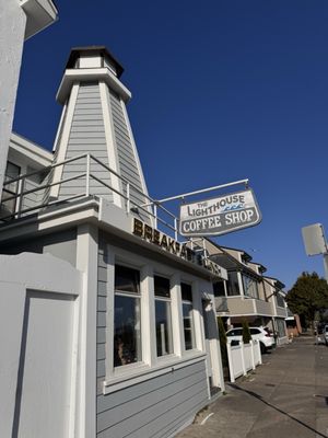 Lighthouse Café by null