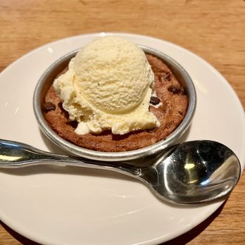 BJ's Restaurant & Brewhouse - Pizookie - Pizza Near Me - Noblesville, Indiana
