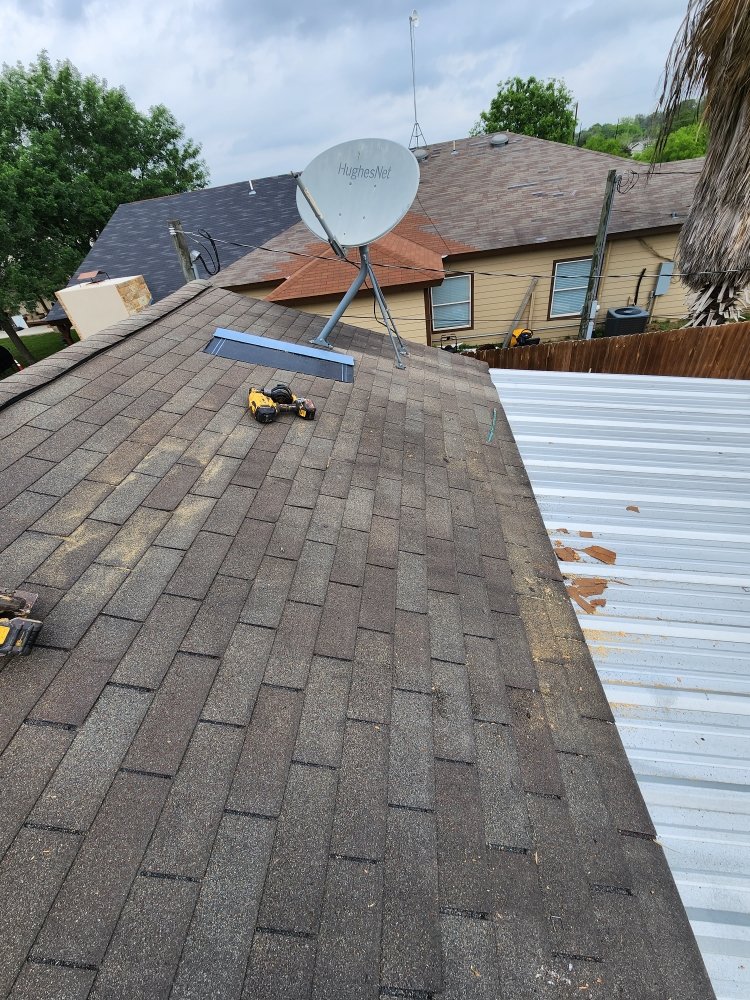 Slide of Montes Roofing & Construction