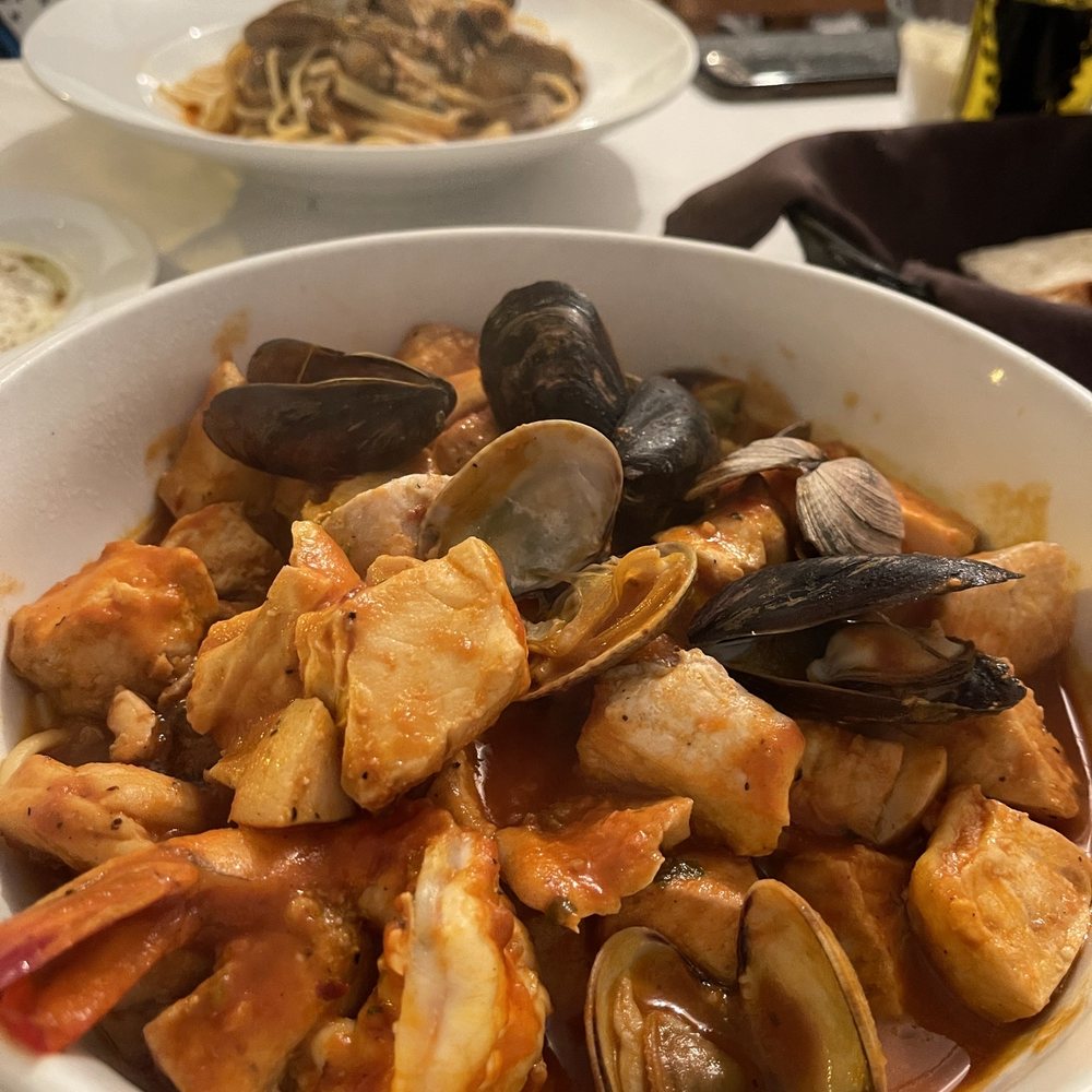 Barolo Cafe - Seafood pasta - tons of fresh seafood - Italian Near Me - Tustin, California