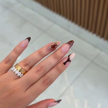 Valora Nail Bar - Nail Technicians Near Me - Los Angeles, California Valora Nail Bar - Nail Technicians Near Me - Los Angeles, California