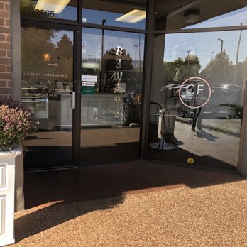 Cake Fetish - Entrance door - Desserts Near Me - Albuquerque, New Mexico
