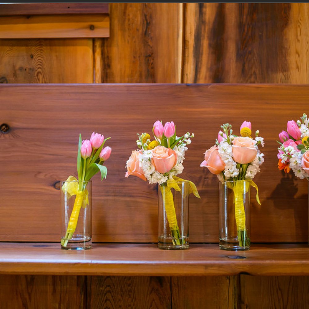 Down to Earth Flowers - The bouquets...simple and sweet. - Florists Near Me - Snoqualmie, Washington Down to Earth Flowers - The bouquets...simple and sweet. - Florists Near Me - Snoqualmie, Washington