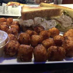 Chardon Tavern & Grill