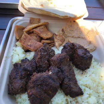 Hummus Labs - Filet Mignon Plate with Habanero hummus and pita chips - Mediterranean Near Me - Pasadena, California Hummus Labs - Filet Mignon Plate with Habanero hummus and pita chips - Mediterranean Near Me - Pasadena, California