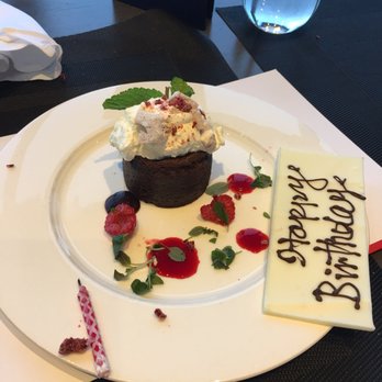 360 Restaurant - Chocolate lava cake - Canadian (New) Near Me - Toronto, Ontario