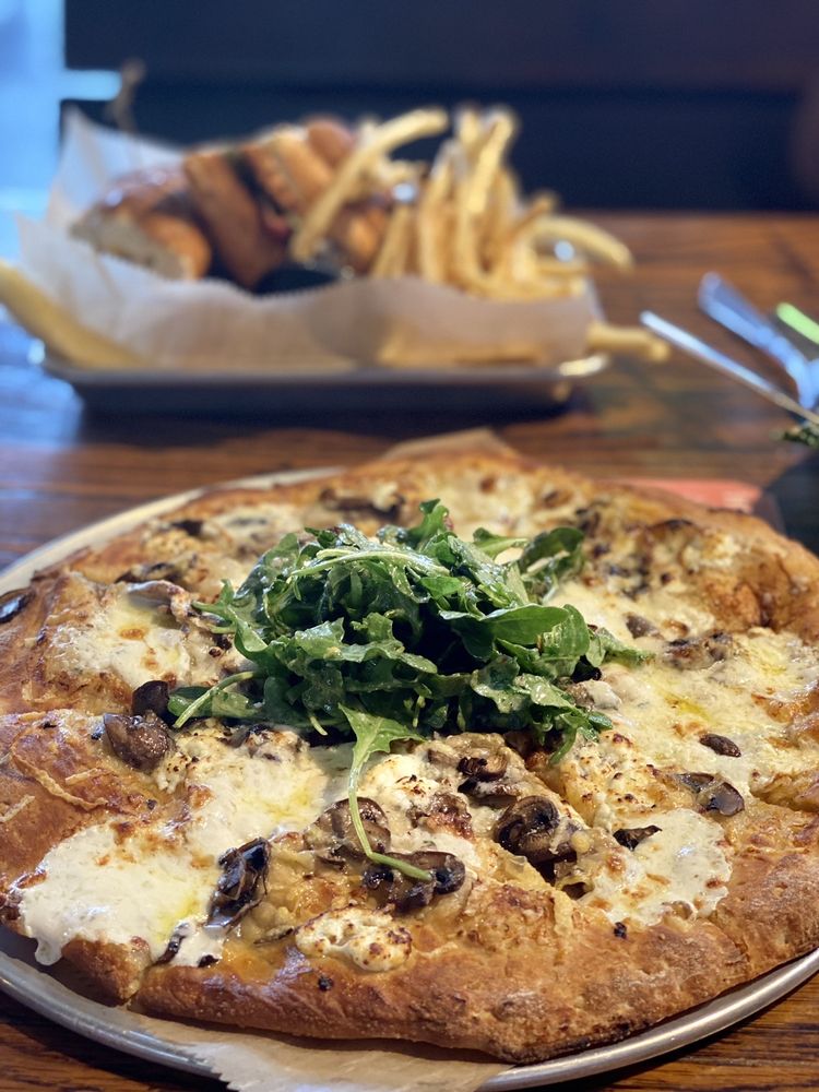 Jolly Pumpkin Pizzeria and Brewery Jolly Pumpkin Pizzeria and Brewery