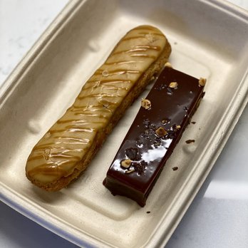 Knife Pleat - Caramel eclair & Louis XV Desserts (prix fixe pick-up) - French Near Me - Costa Mesa, California Knife Pleat - Caramel eclair & Louis XV Desserts (prix fixe pick-up) - French Near Me - Costa Mesa, California