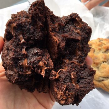 Levain Bakery - Dark chocolate chip - Bakeries Near Me - New York, New York