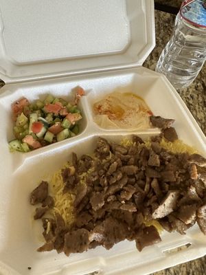 Lazeez Mediterranean cafe by null