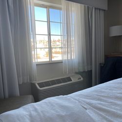 Holiday Inn Express & Suites Fraser - Winter Park Area - Loud, dying heater/A/C