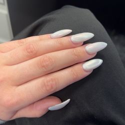 Aqua Nails Spa - Pearl nails