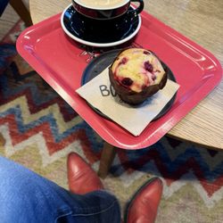 Boréal Coffee Shop - After an 8hr drive from Venezia and a nice nap in the hotel, I needed a little pick me up before walking into Kidston's.