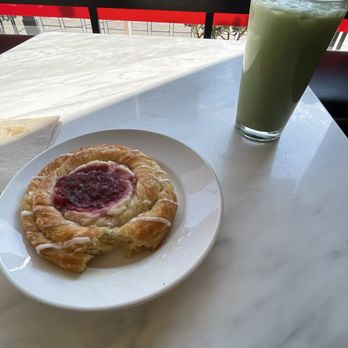 Amante - Danish and matcha - Coffee & Tea Near Me - Denver, Colorado