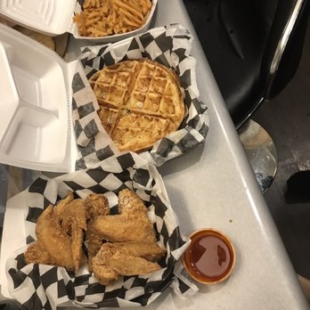 The Rolling Rooster - Chicken Wings Near Me - Austin, Texas