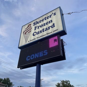 Skeeters Frozen Custard - the sign - Ice Cream & Frozen Yogurt Near Me - Saint Louis, Missouri