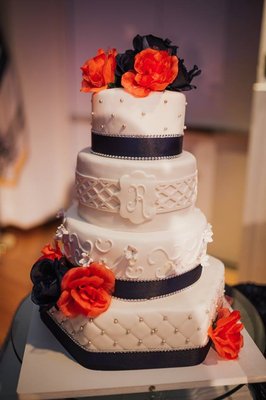 Absolutely Edible Cakes & Catering by null