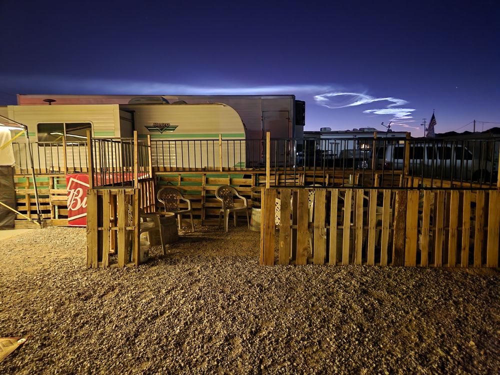 The Horney Toade Saloon and Grill Logo